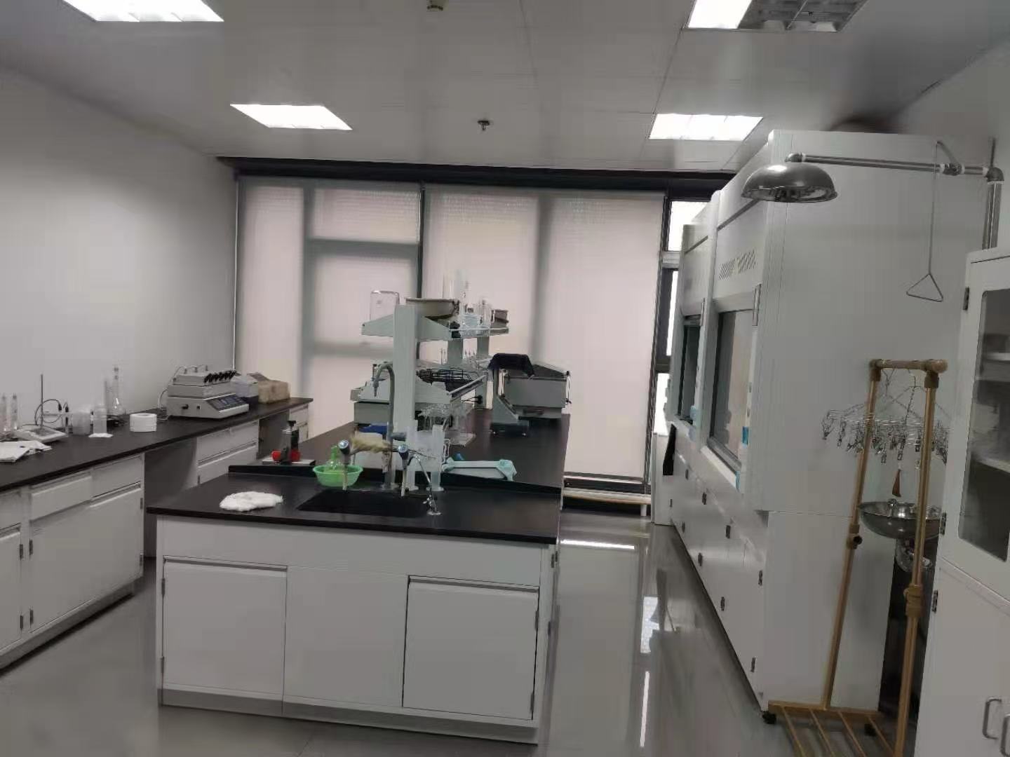 Quantity Guarantee----Laboratory fully equipped with all kinds of testing instruments